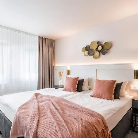 Bad Hotel 3*