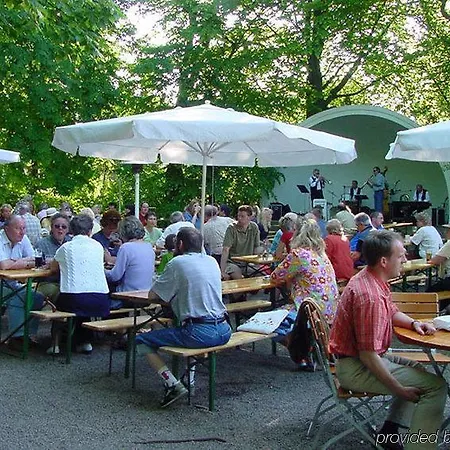 Ξενοδοχείο Bad 3*